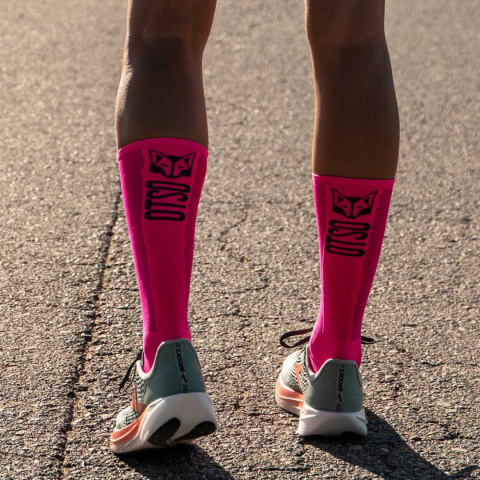 SKARPETY ULTRALIGHT FLUO PINK OTSO